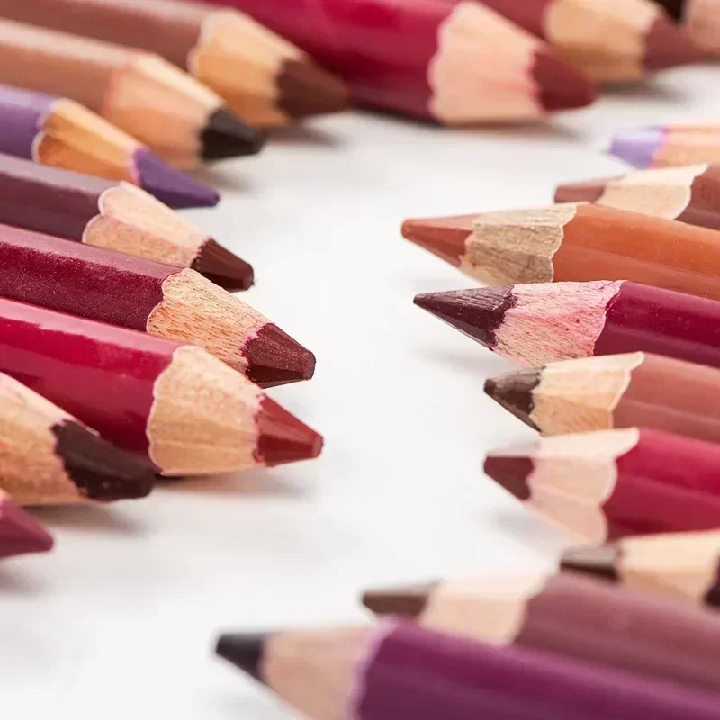 Crayon à lèvres coloré noir Ro - Lip Liner Pencil avis et prix