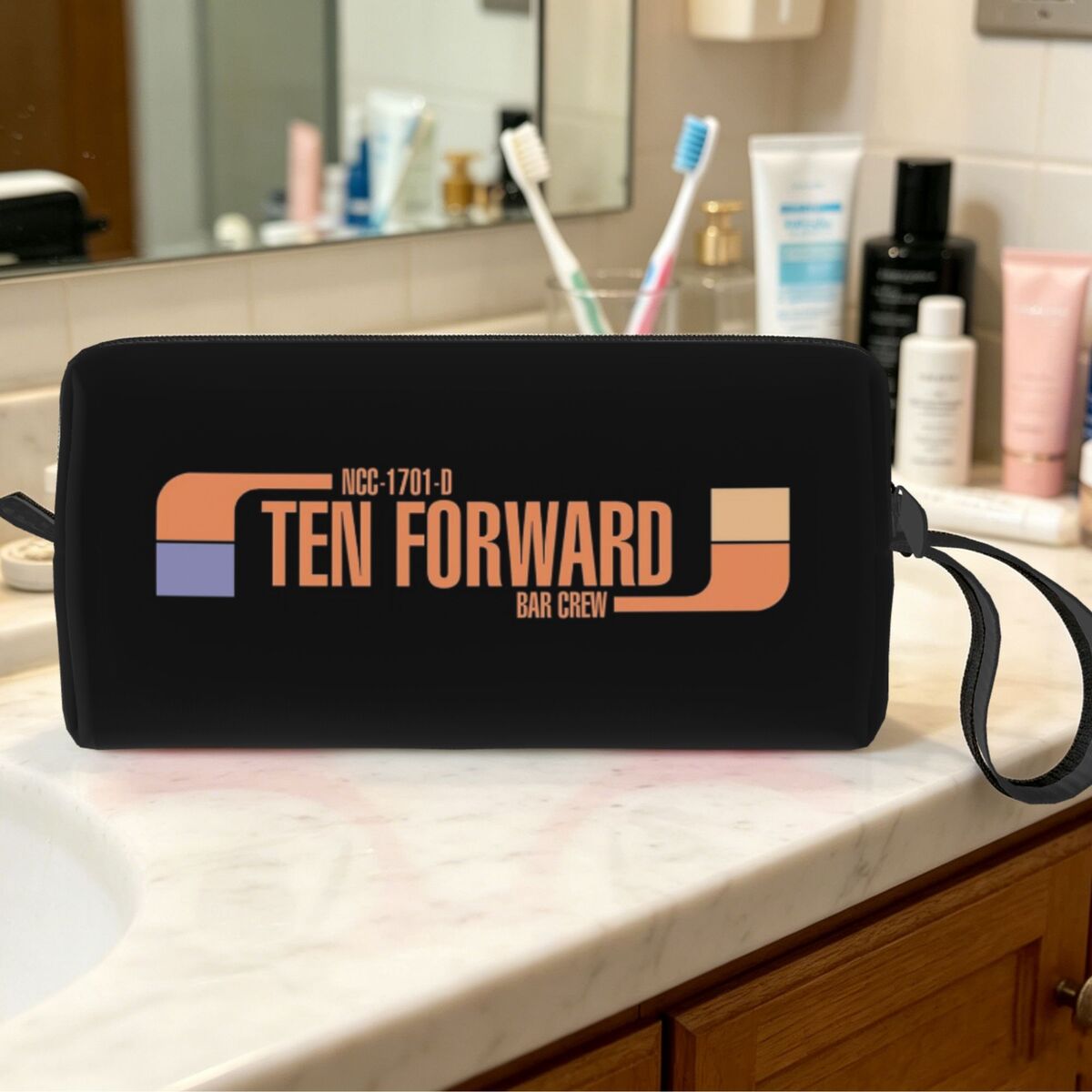 Ten Forward Bar Crew NCC 1701- - Beauty Makeup Bar avis et prix