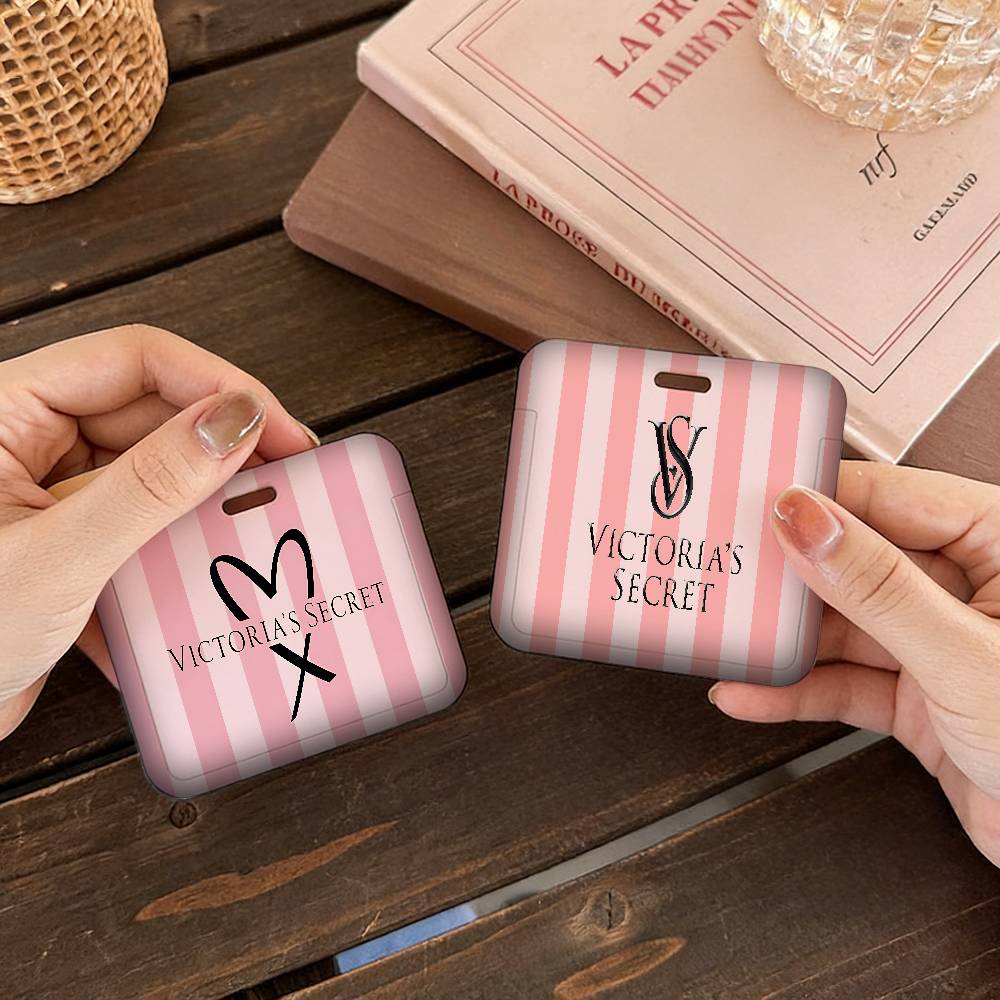Porte-cartes de crédit et d'id - Beauty Makeup Louis Vuitton avis et prix